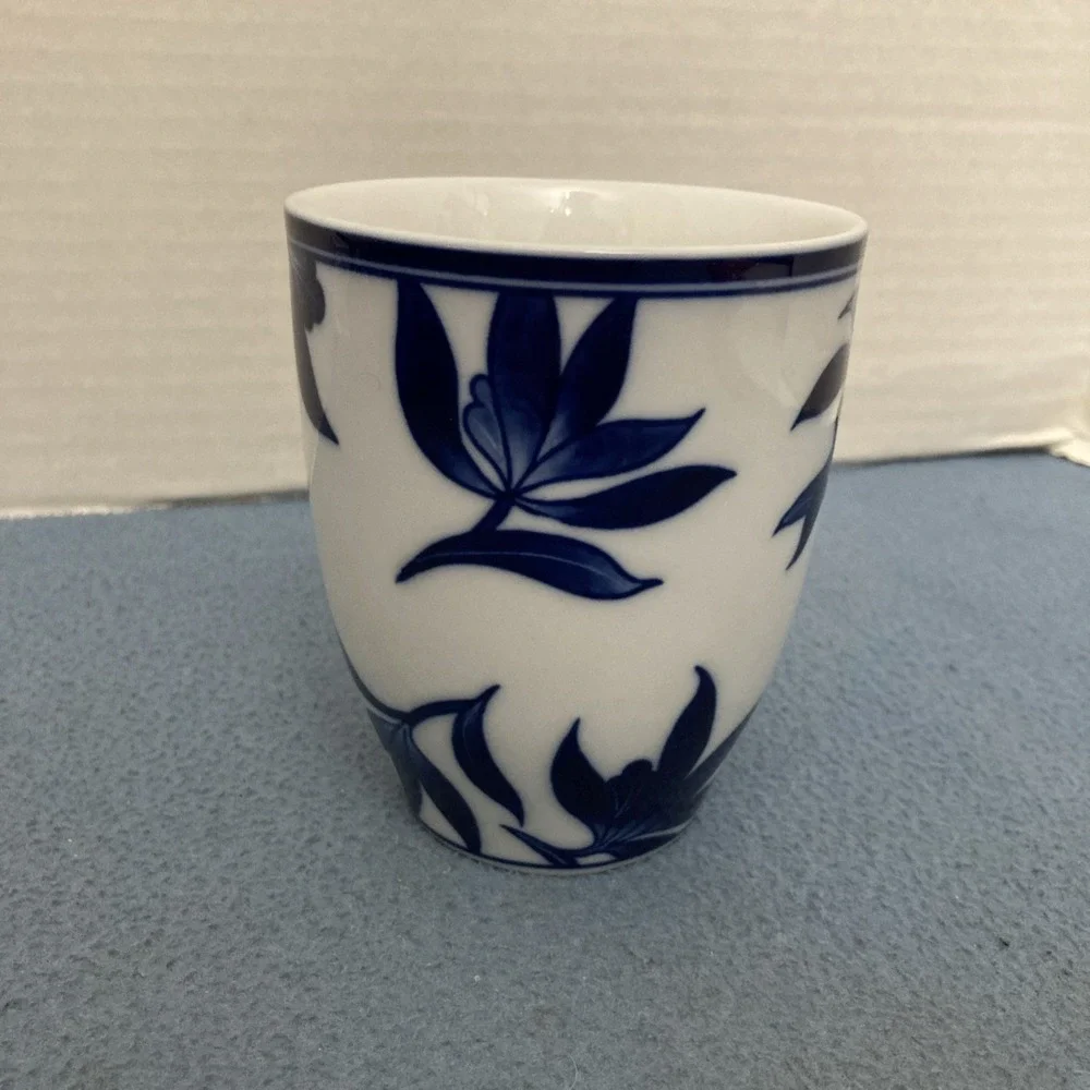 Pier 1 Ming Blue & White Floral Porcelain Coffee Mug